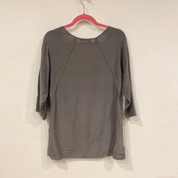 Eileen Fisher Top Women's Size Small Gray Silk Layered Quiet Luxury - Picture 4 of 4
